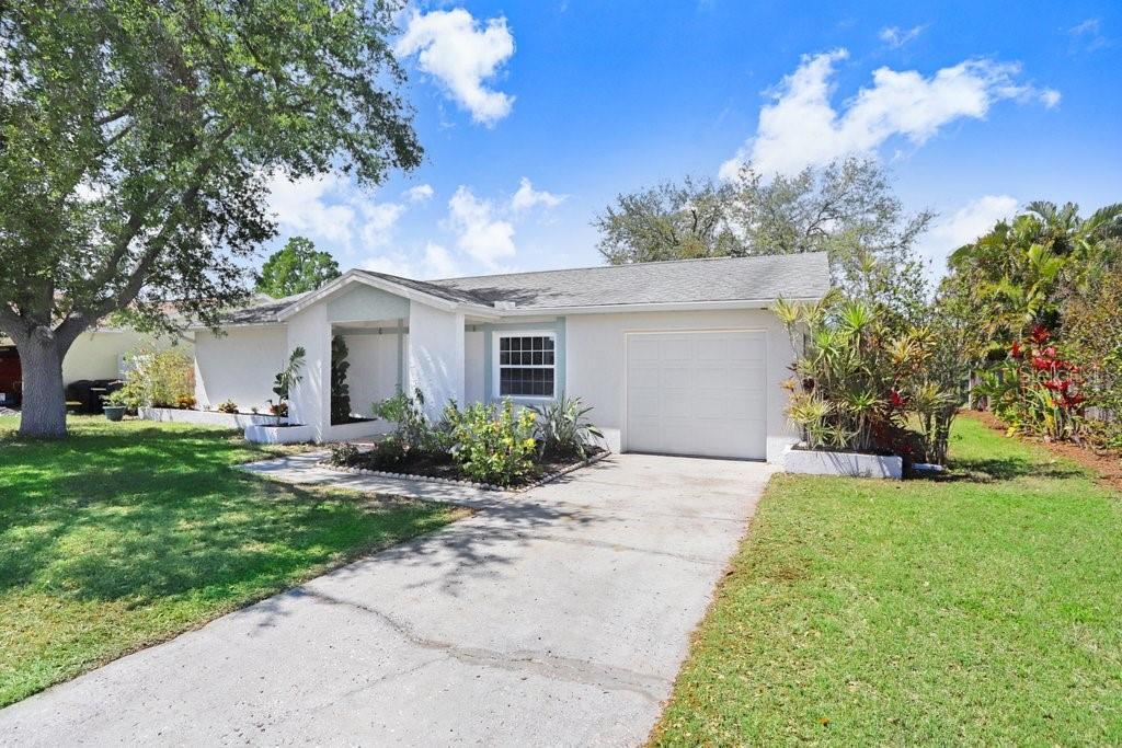 Foto principal - 10790 92nd St N