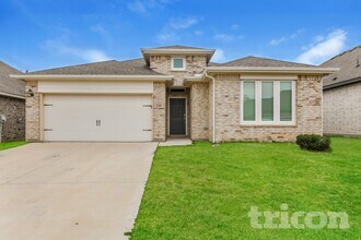 Building Photo - 1340 Beach Dr