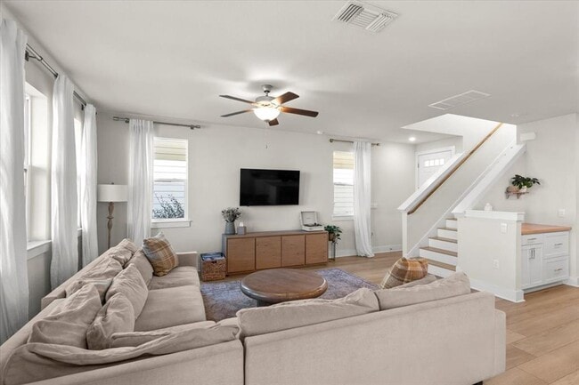 Building Photo - 7210 Travertine Spring Dr