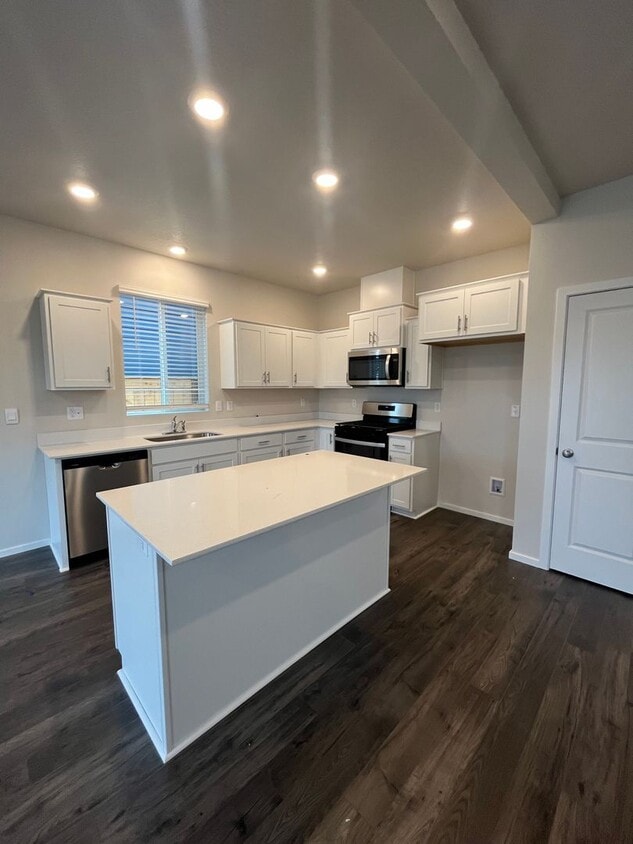 BRAND NEW 4Bedroom 2.5Bathrrom house House Rental in Springfield