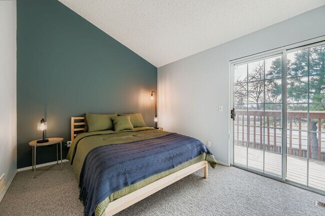 Foto del edificio - Cozy Furnished Home in Quiet Louisville Neighborhood