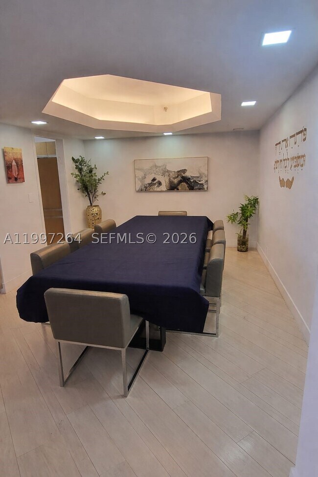 Foto del edificio - 19355 Turnberry Way