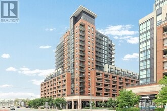 Building Photo - 3091-3091 Dufferin St
