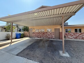 Building Photo - 315 7th St