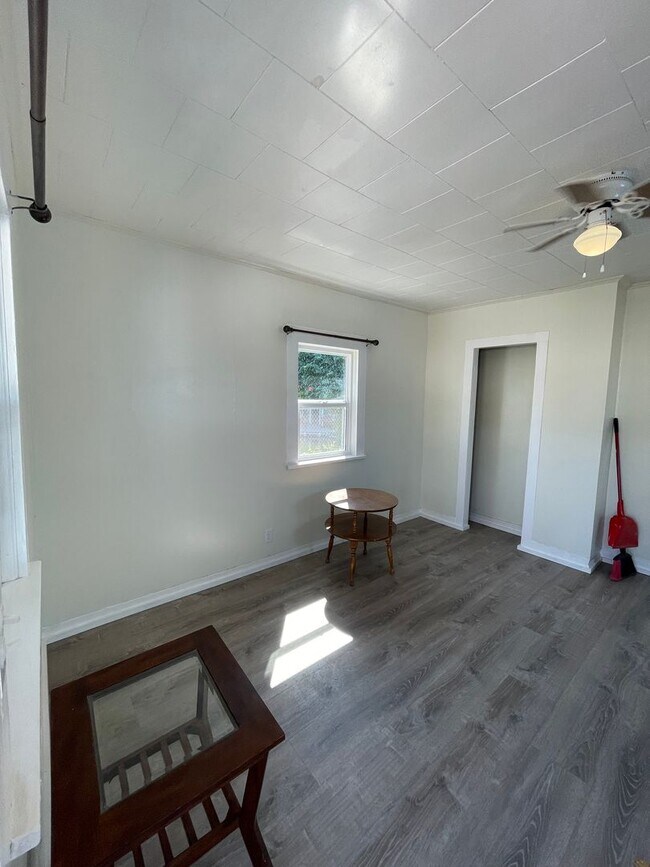 Foto del edificio - Hard to find 1 bdrm 1 bath house in the he...