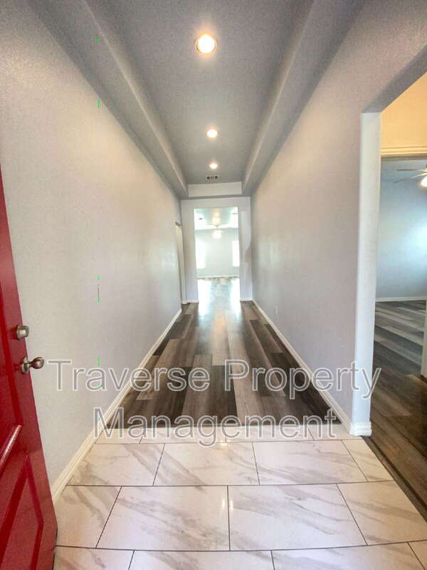 Building Photo - 5509 Wellesley Ave