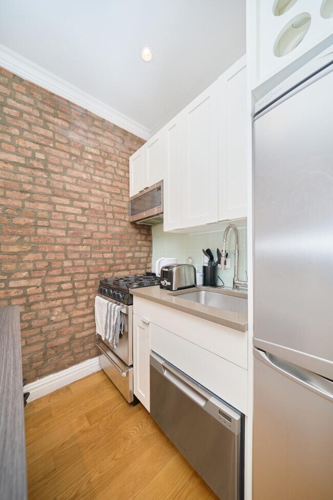 Foto del edificio - 10 bedroom in New York NY 10075