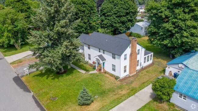 Building Photo - 622 N 19th St
