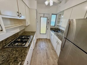 Building Photo - 7921 East Dr