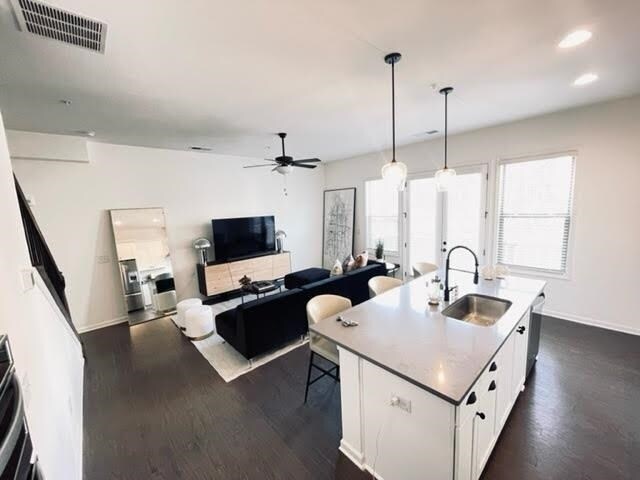 Foto del edificio - 1253 Epping Ln
