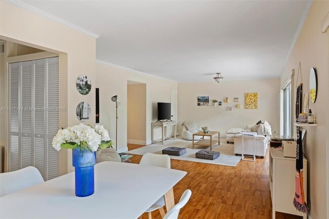 Building Photo - 7508 SW 58th Ave
