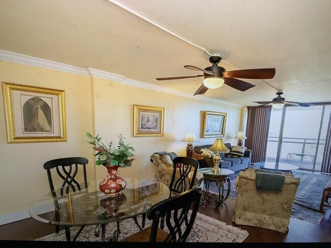 Foto del edificio - 1131 Stringers Ridge Rd