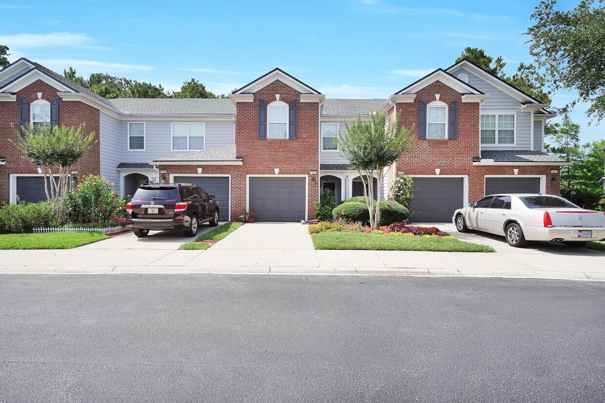 13371 Stone Pond Dr, Jacksonville, FL 32224 Townhome Rentals in