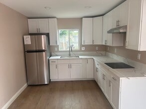 Building Photo - 2887 San Anselmo Ct