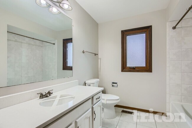 Foto del edificio - 6613 157th St