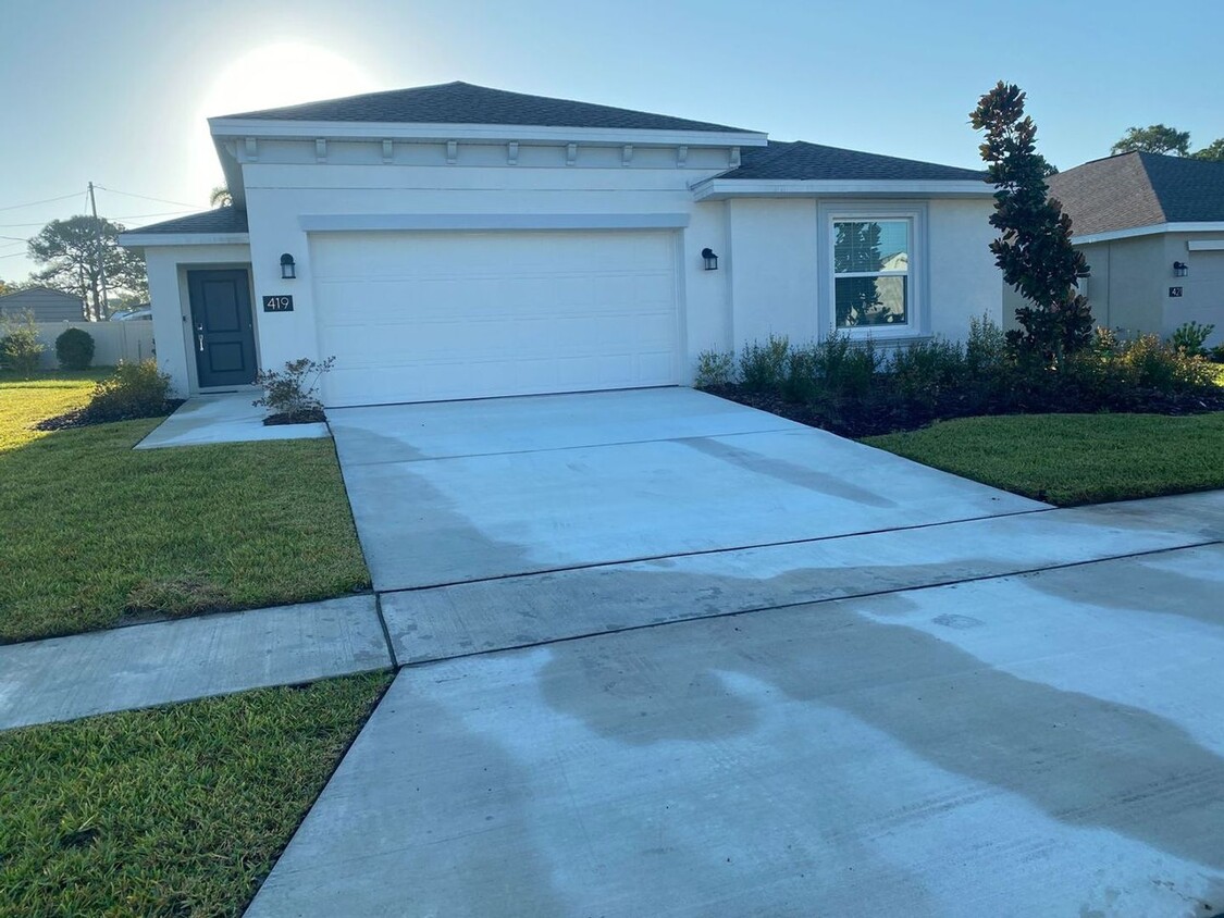 Primary Photo - 4 Bedroom 2 Bath home in Majestic Oaks for...