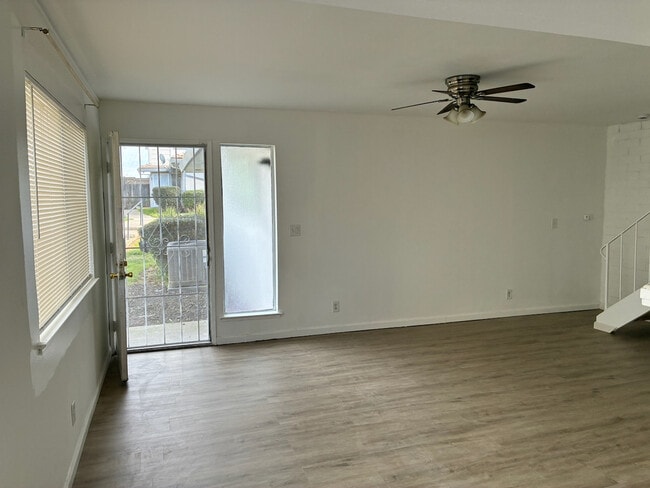 Building Photo - 4714 Greenholme Dr