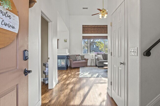Building Photo - Stylish 3-Bedroom Home with Vaulted Ceilin...