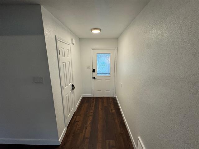 Building Photo - 933 Freestone Dr