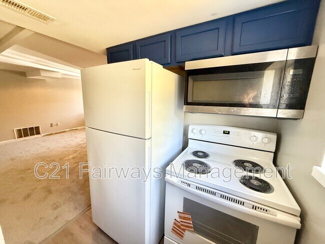 Foto del edificio - 2580 Pitcairn Rd
