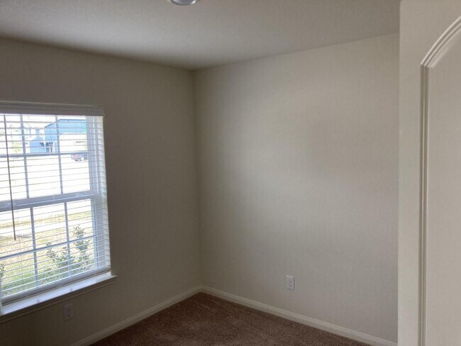Foto del edificio - 8418 Hannah Rd