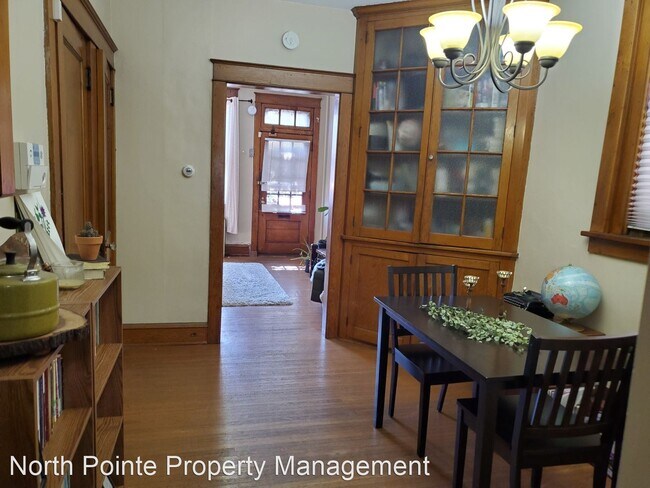 Building Photo - 2 br, 1.5 bath House - 527 W. Lemon St.