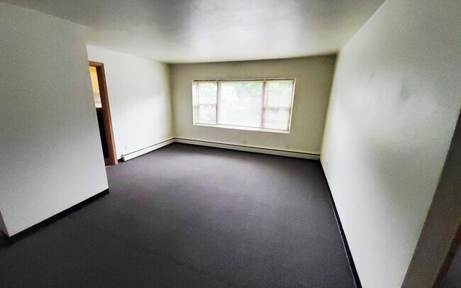 Building Photo - 1510 3rd Ave NE