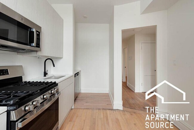 Building Photo - 1406 W Olive Ave