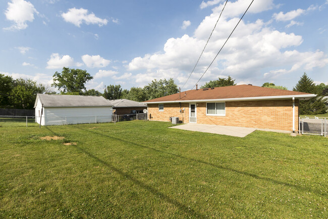 Building Photo - 7129 Cronk Dr