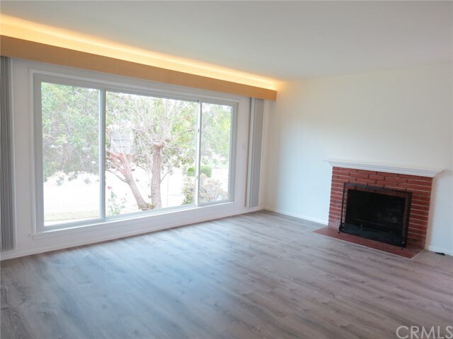 Foto del edificio - 2703 Grand Summit Rd