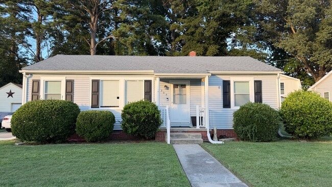 Photo - 305 Deal Dr (Portsmouth, VA) House