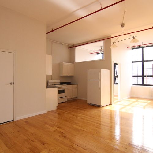 Building Photo - 248 McKibben St
