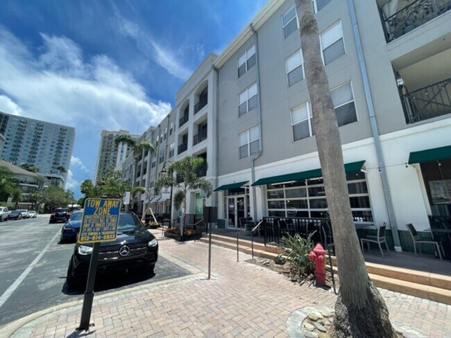 Foto del edificio - 700 S Harbour Island Blvd