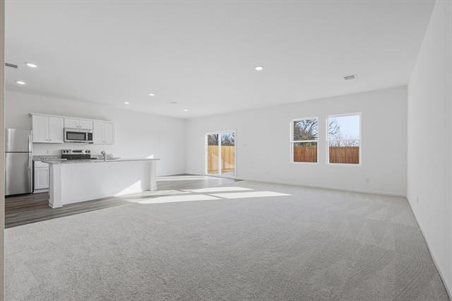 Building Photo - 2018 Prairie Ln