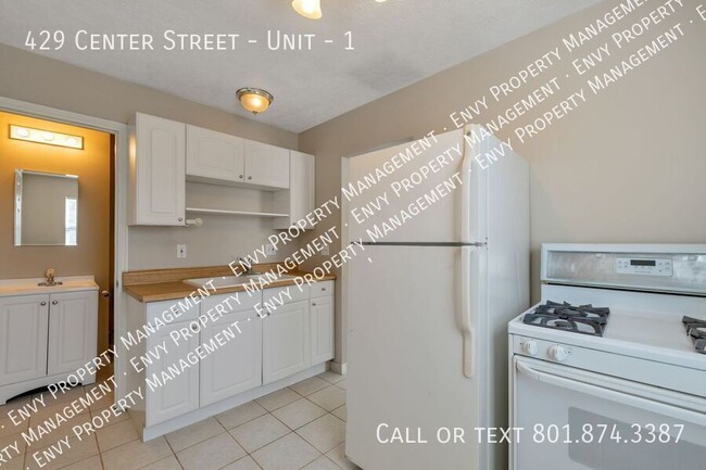 Building Photo - Perfect Pet Friendly 1 bed - 1 bath Unit i...