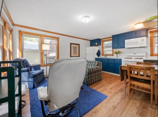 Building Photo - 1321 S Darling Dr NW