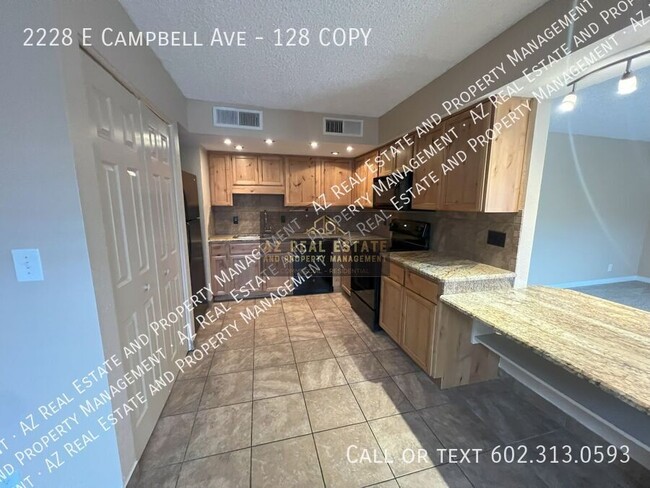 Foto del edificio - 2228 E Campbell Ave