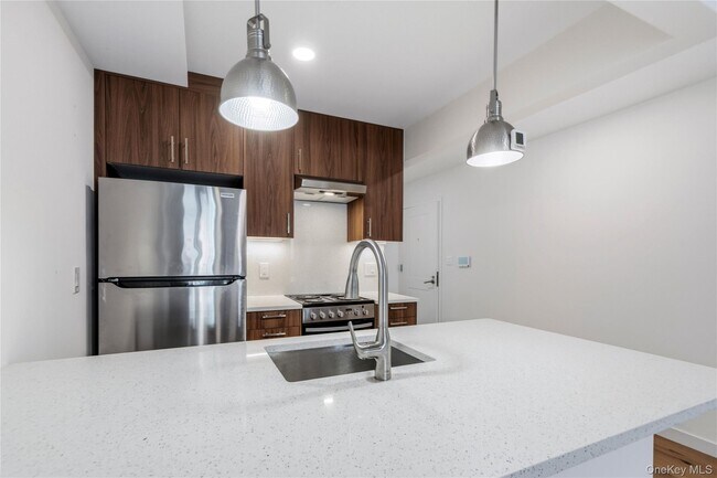 Foto del edificio - 62-60 60th St