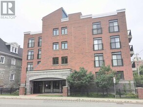 Building Photo - 456 King Edward Ave