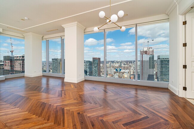 Photo du bâtiment - 183 Wellington St W