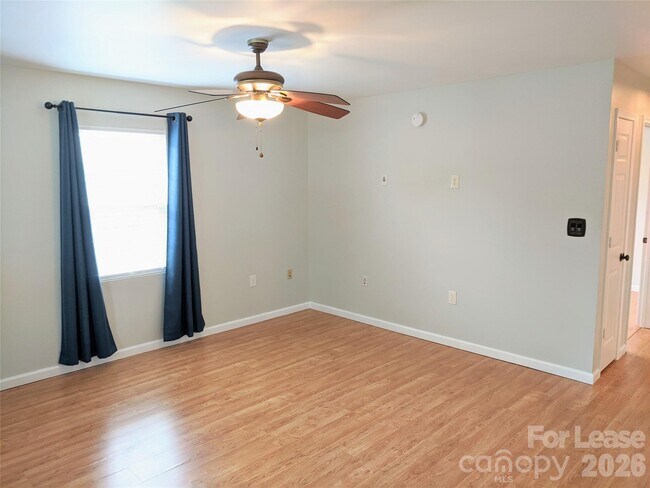 Foto del edificio - 322 Clover St