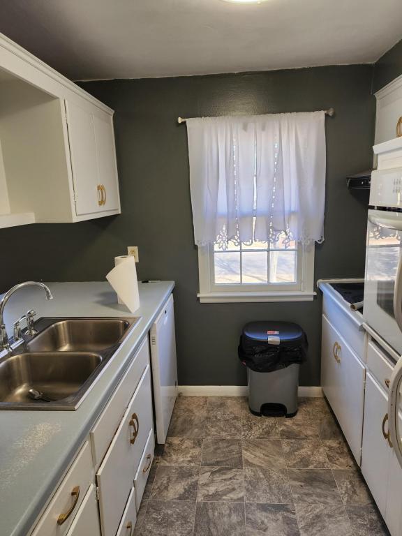 Foto del edificio - 220 110th Lane NW