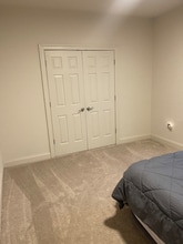 Building Photo - 1015 Heathercroft Cir