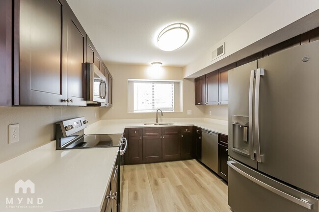 Foto del edificio - 4545 N 67th Ave