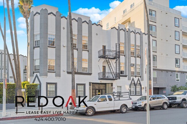 Foto del edificio - Beautiful Bachelor Studio with Kitchen App...