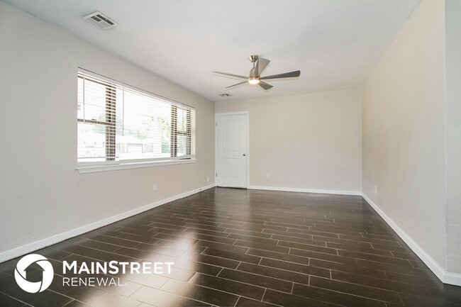 Building Photo - 1811 Westminster Pl
