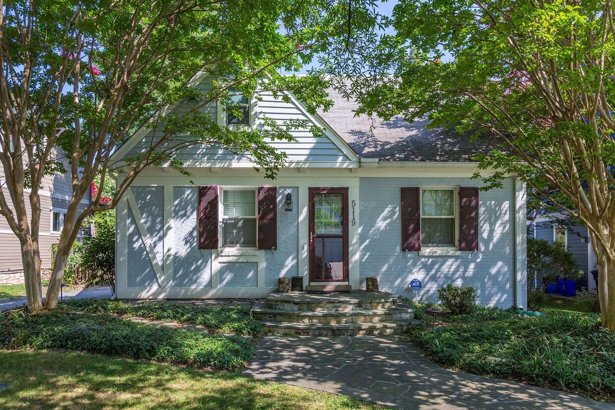 Primary Photo - 5119 Manning Dr