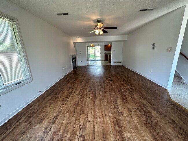 Building Photo - 5007 W Georgetown Dr