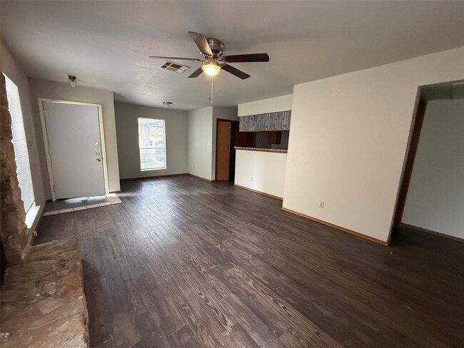Building Photo - 7601 St Amant Pl