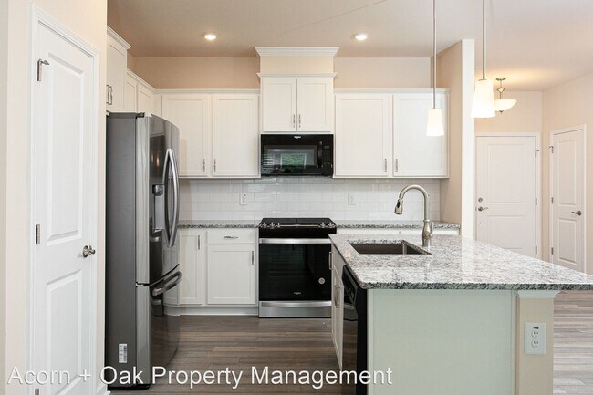 Foto del edificio - 3 br, 2.5 bath House - 156 Woodford Reserv...